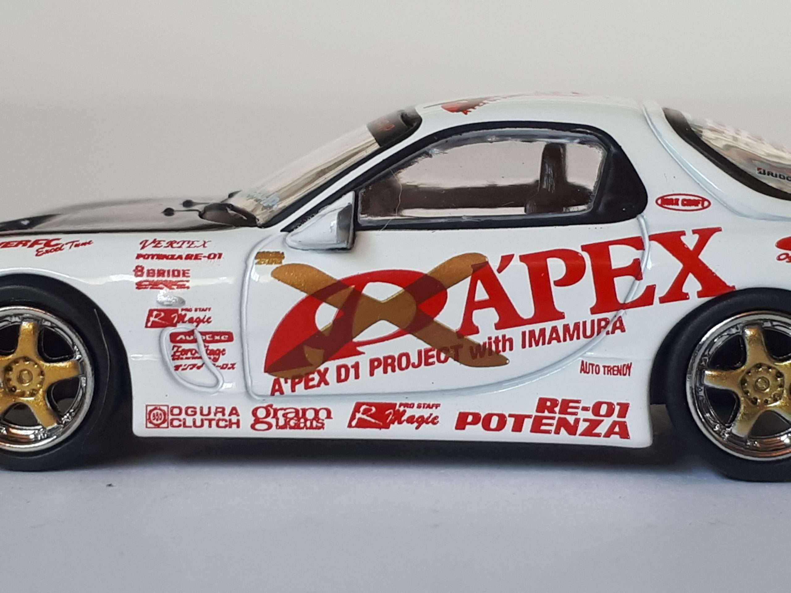 164 Tarmac Works Mazda RX 7 3 164 Tarmac Works Mazda RX 7 3