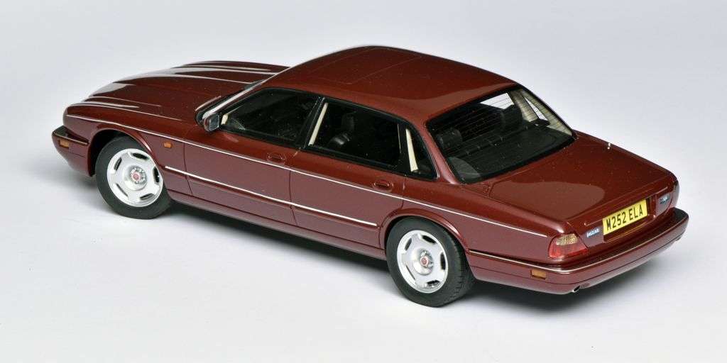 18Cult Jaguar XJR X300 1995 5 18Cult Jaguar XJR X300 1995 5