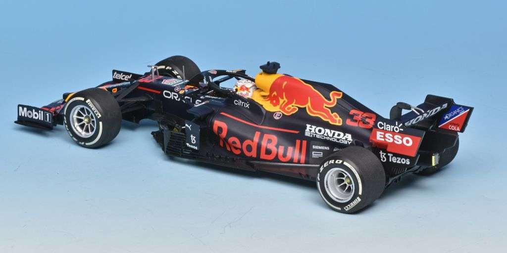 18minic Redbull RB16B 2021 Max V wereldkampioen 2 18minic Redbull RB16B 2021 Max V wereldkampioen 2
