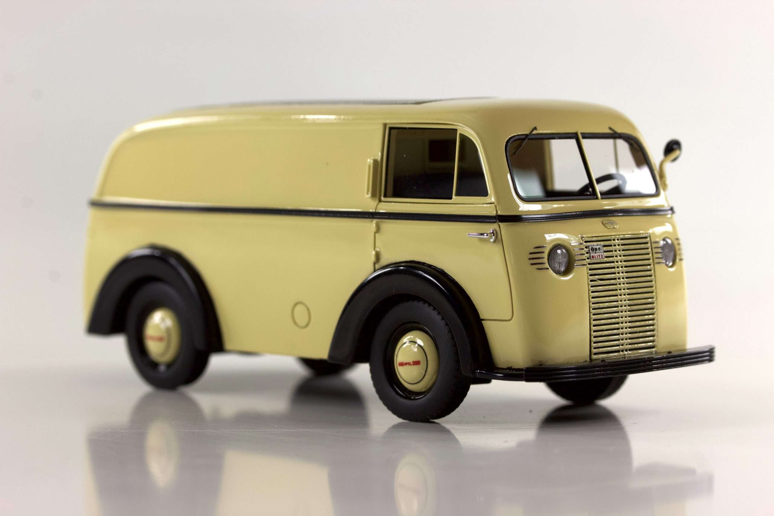 43Brausi OpelBlitz15 23COE 1937 2104 4