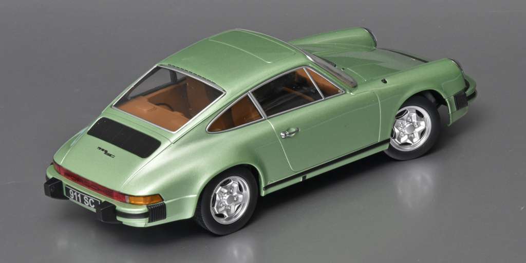 118 KK Scale Porsche 911 SC 1978 coupe achter 118 KK Scale Porsche 911 SC 1978 coupe achter