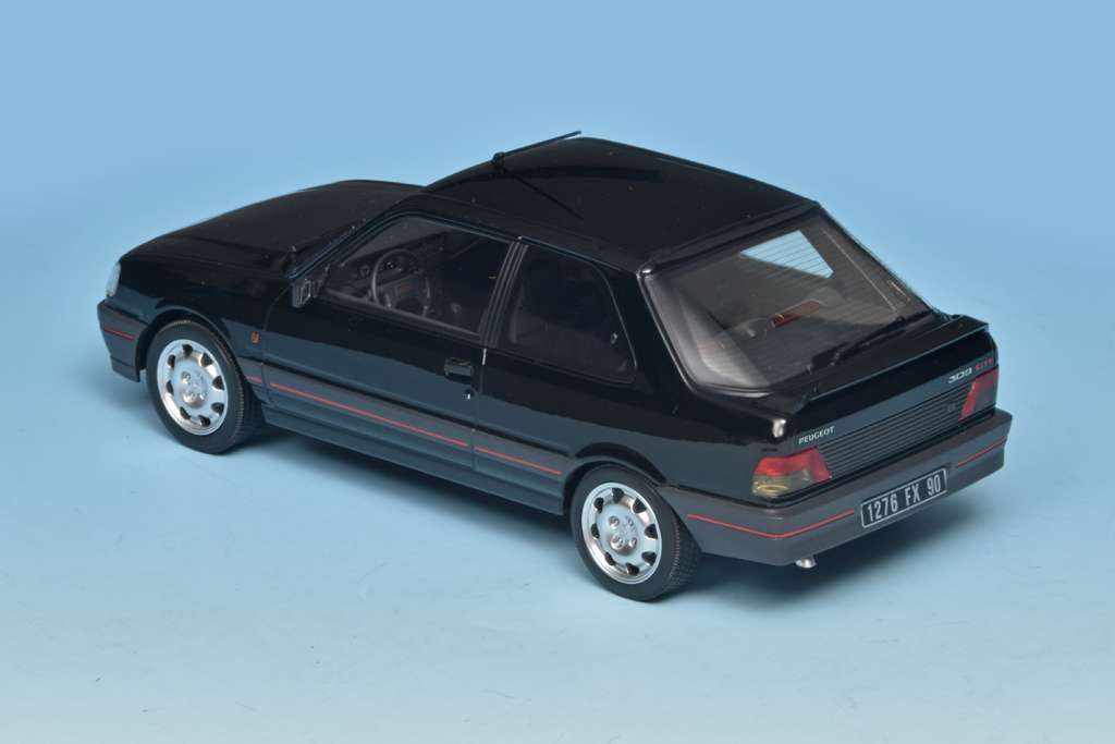 118 Norev Peugeot 309 GTi 1990 achter 118 Norev Peugeot 309 GTi 1990 achter