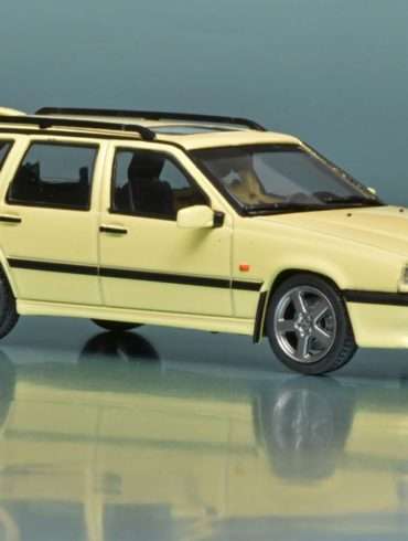 43solido Volvo 850 TR5 creamyellow S4310601 1