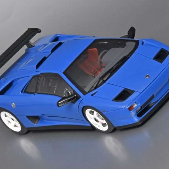 118 AutoArt Lamborghini Diablo SV R 1996