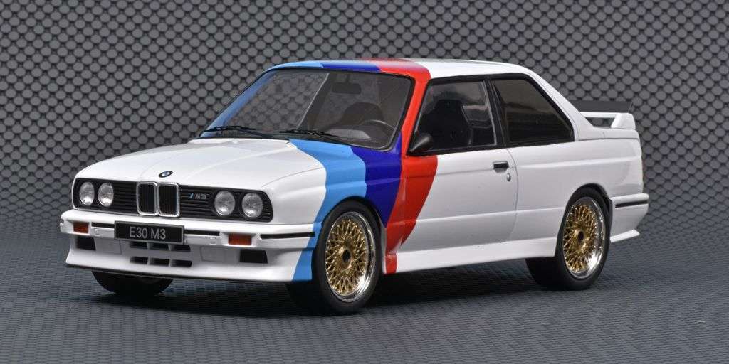 118 Ixo BMW M3 E30 1989