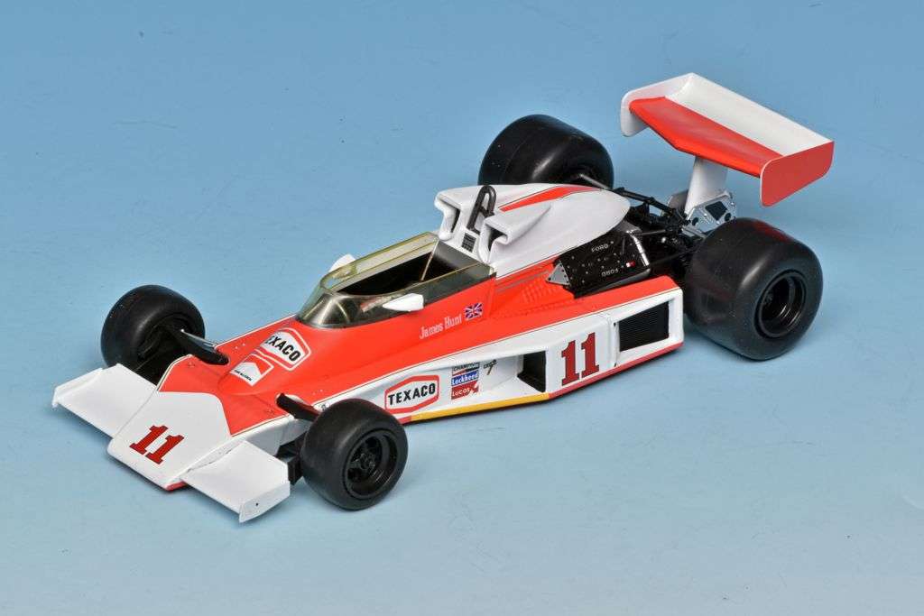 124 Ixo McLaren Ford M23 1976