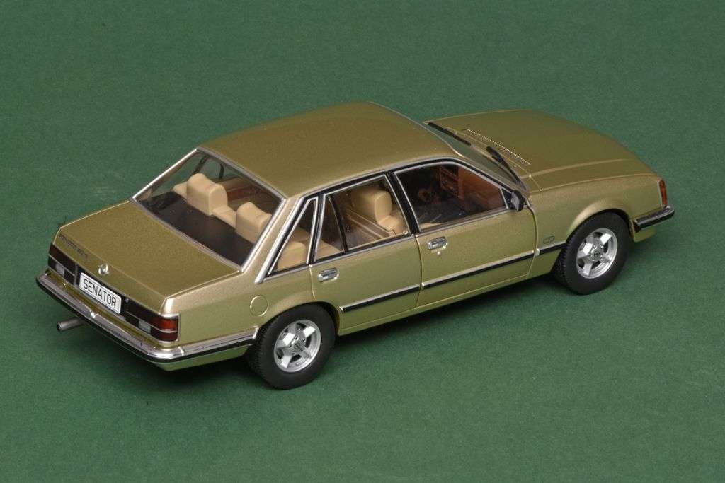 124 WhiteBox Opel Senator A1 1978 achter 124 WhiteBox Opel Senator A1 1978 achter