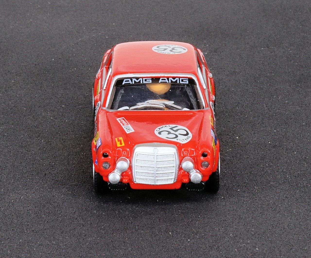 187 Schuco Mercedes Benz 300 SEL 6 8 AMG voor 187 Schuco Mercedes Benz 300 SEL 6 8 AMG voor
