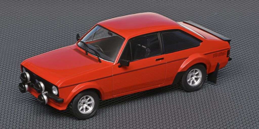18ixo Ford Escort MKII RS2000 1977 1