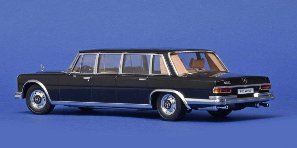 118 KK Scale Mercedes Benz 600 Pulmann achter 118 KK Scale Mercedes Benz 600 Pulmann achter