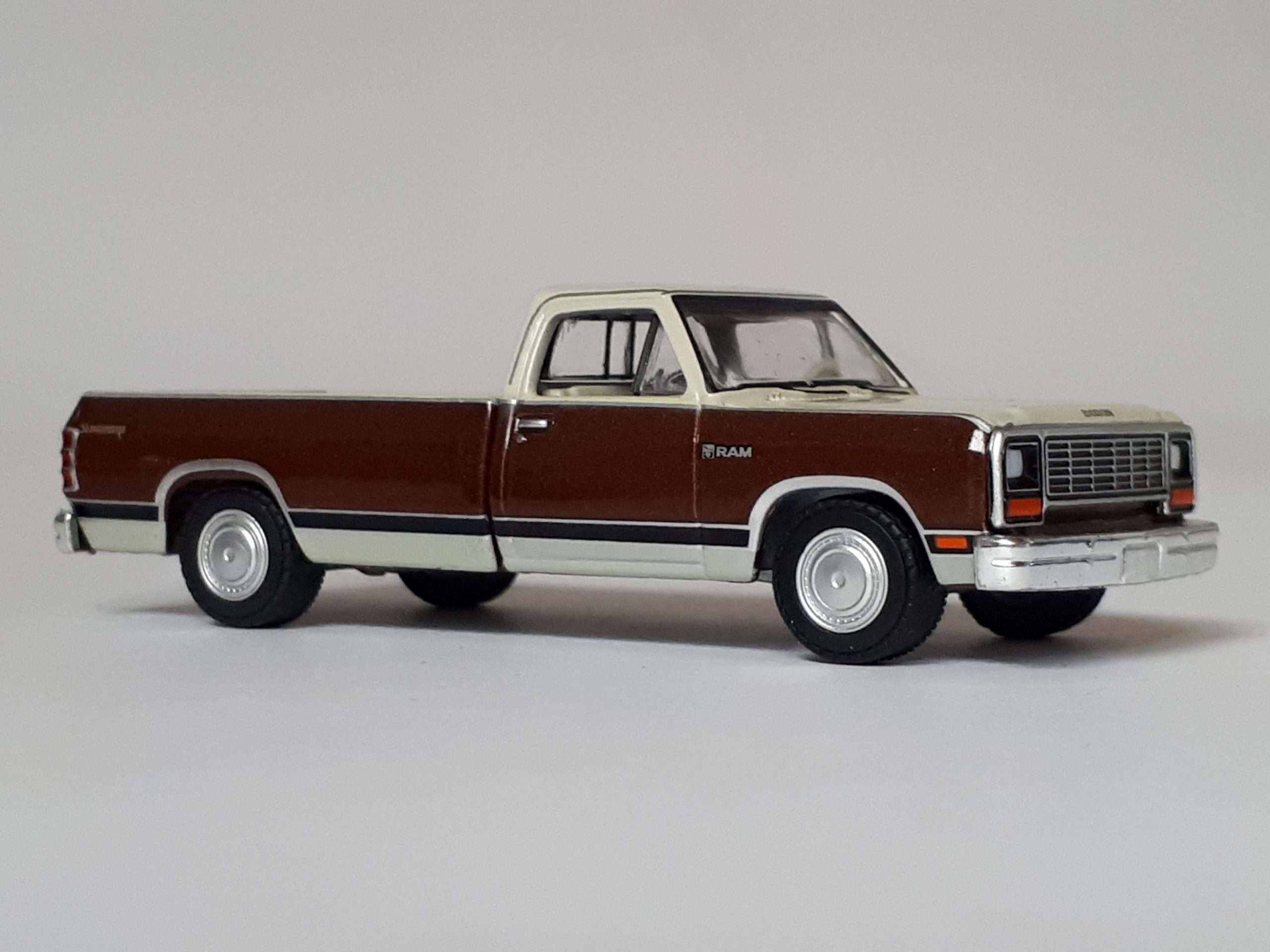 164 GreenLight Dodge Ram D150 3 164 GreenLight Dodge Ram D150 3