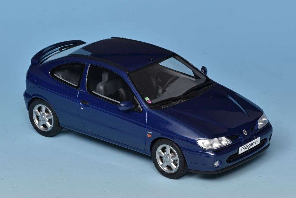 18OttOm Renault Megane 1 Coupe 3