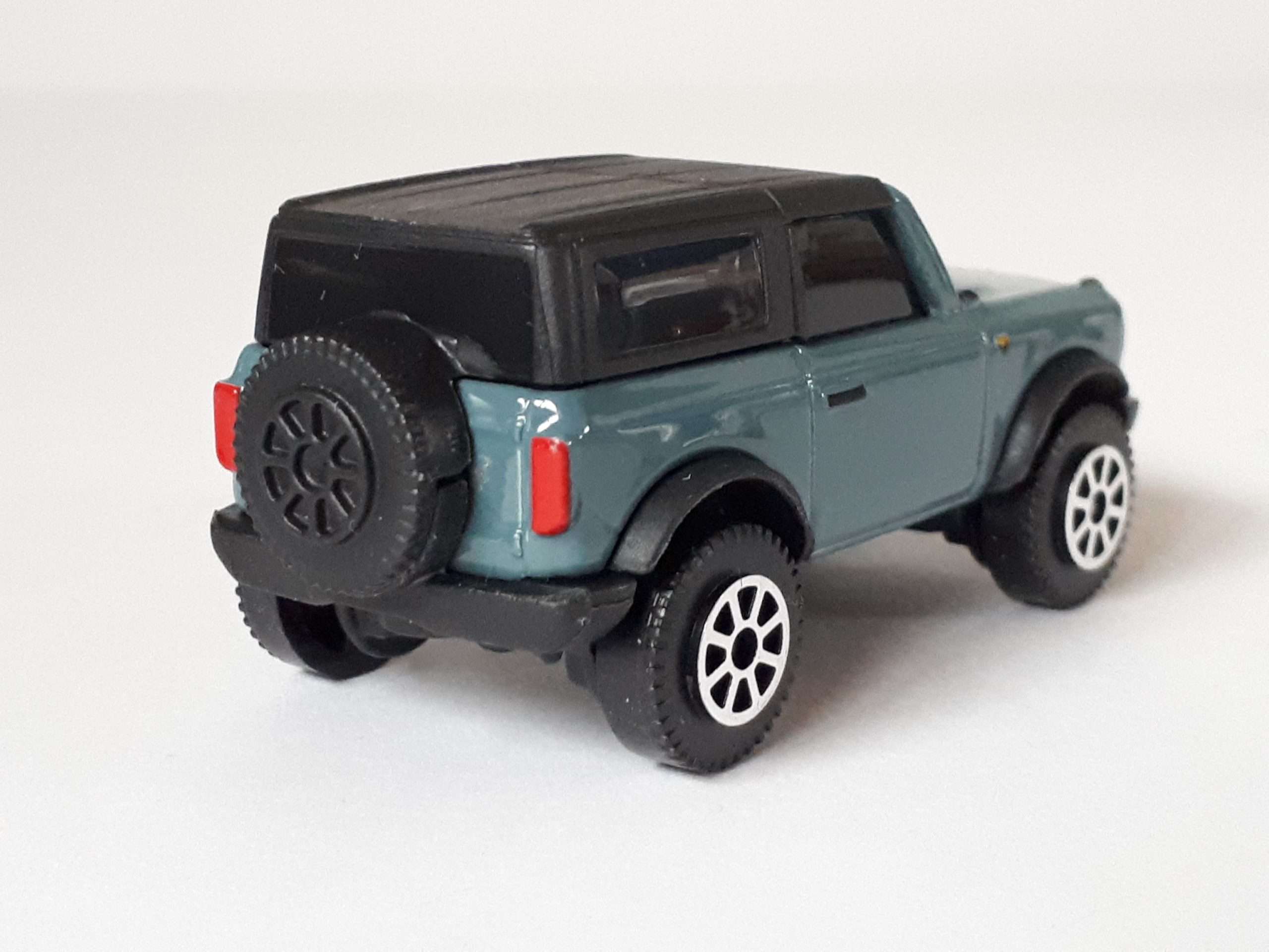 3 inch Maisto Ford Bronco 2 3 inch Maisto Ford Bronco 2