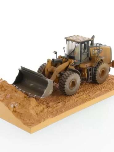 Diecast 966M 1