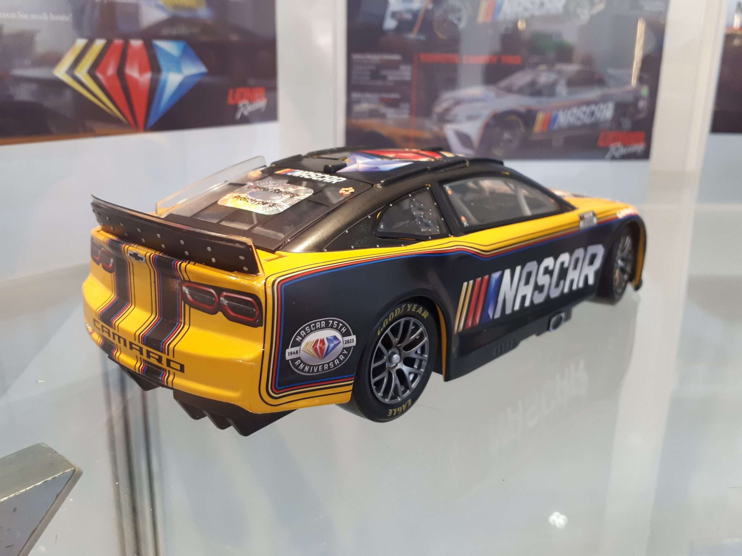 124 Lionel 4