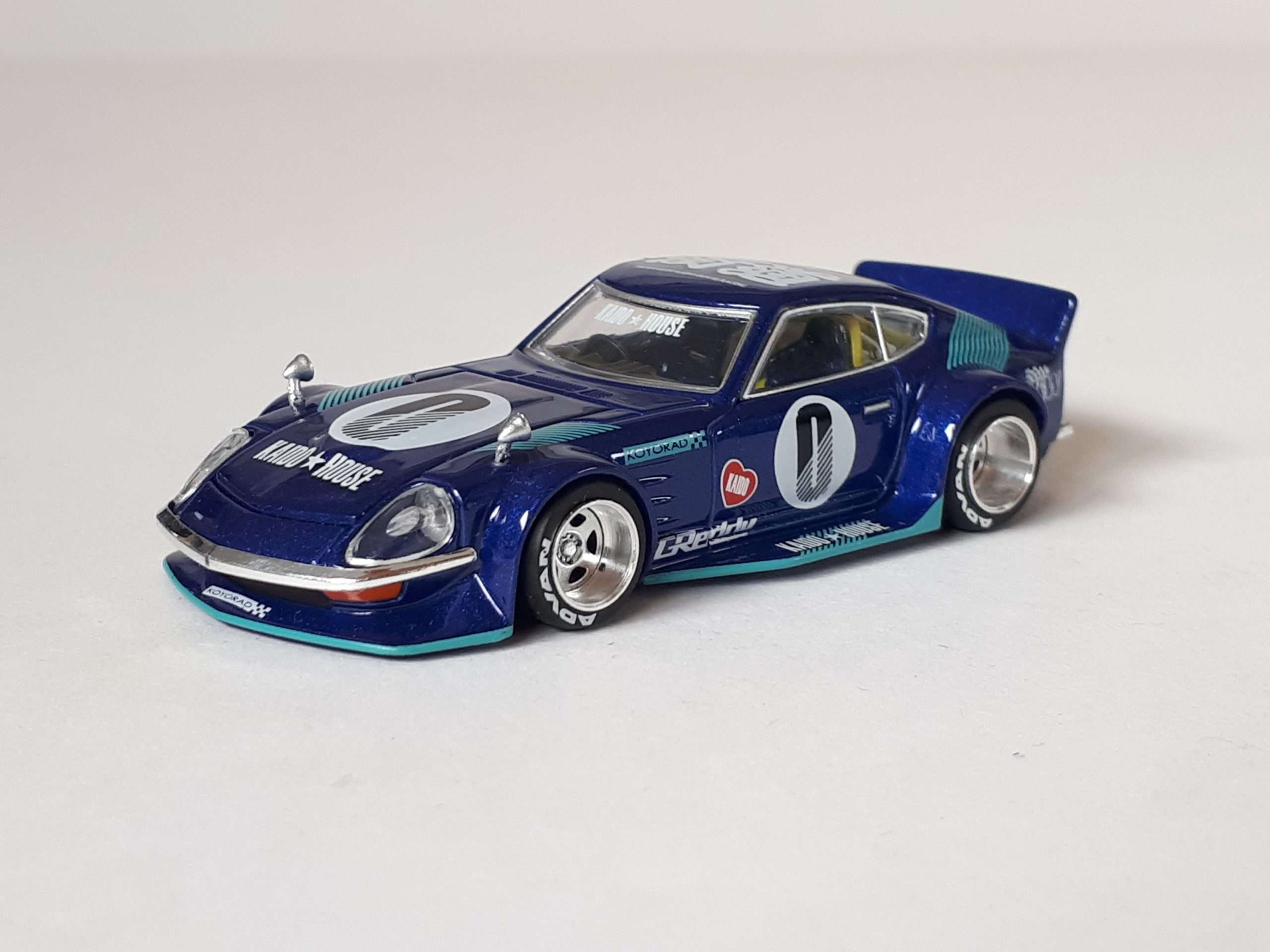 164 Mini GT Datsun Fairlady Z 5