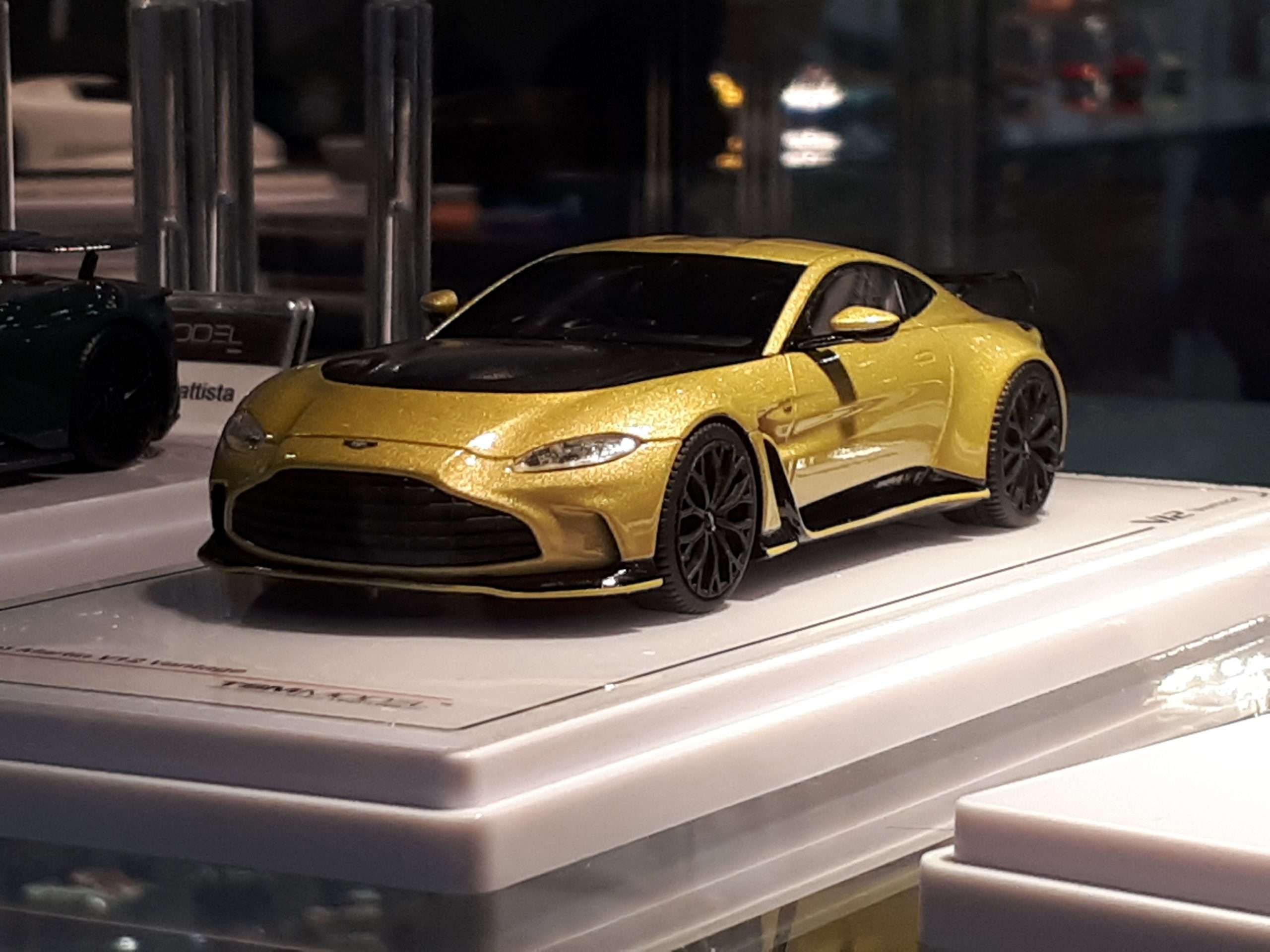 43TSM AstonMartin V12 Vantage 43TSM AstonMartin V12 Vantage
