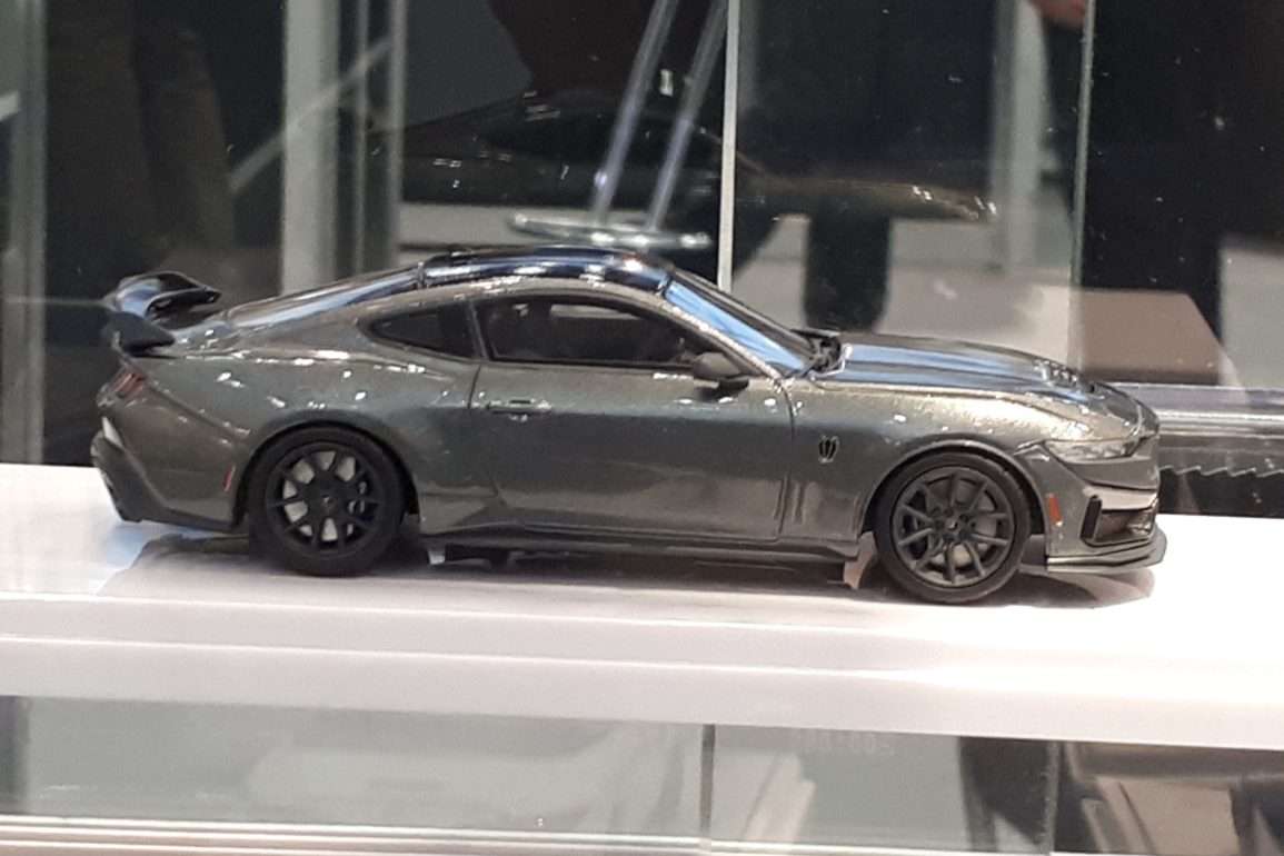 43TSM Ford Mustang Dark Horse 1
