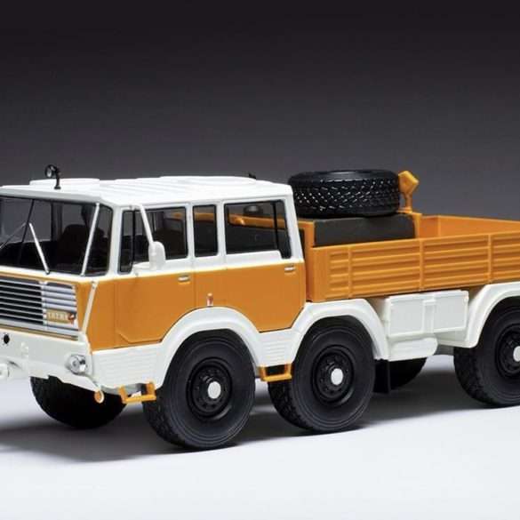 IXO Tatra 813