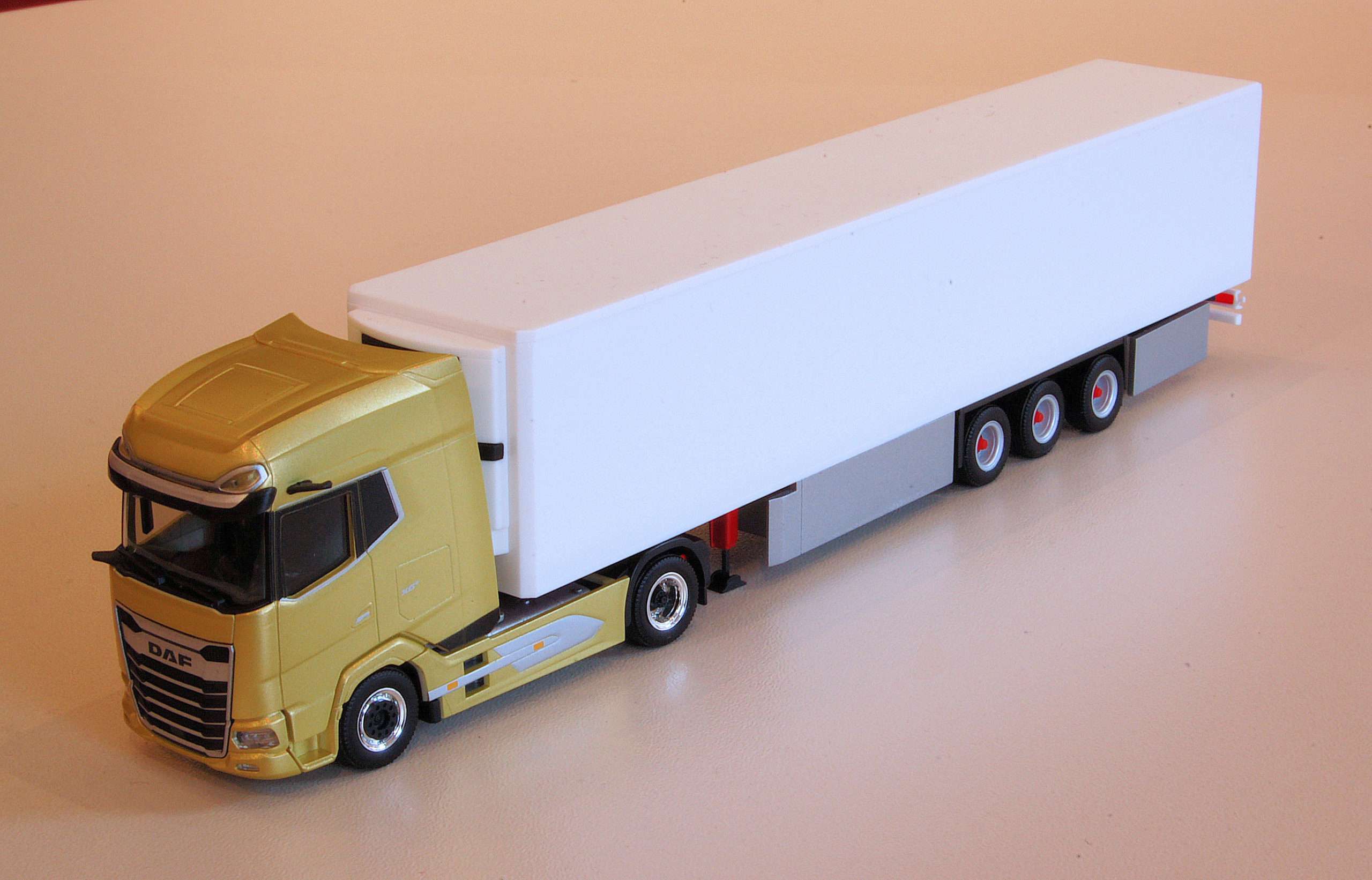 NBG.Herpa 87.DAF XG plus2 NBG.Herpa 87.DAF XG plus2