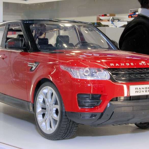 NBG.ReelToys 08.Range Rover