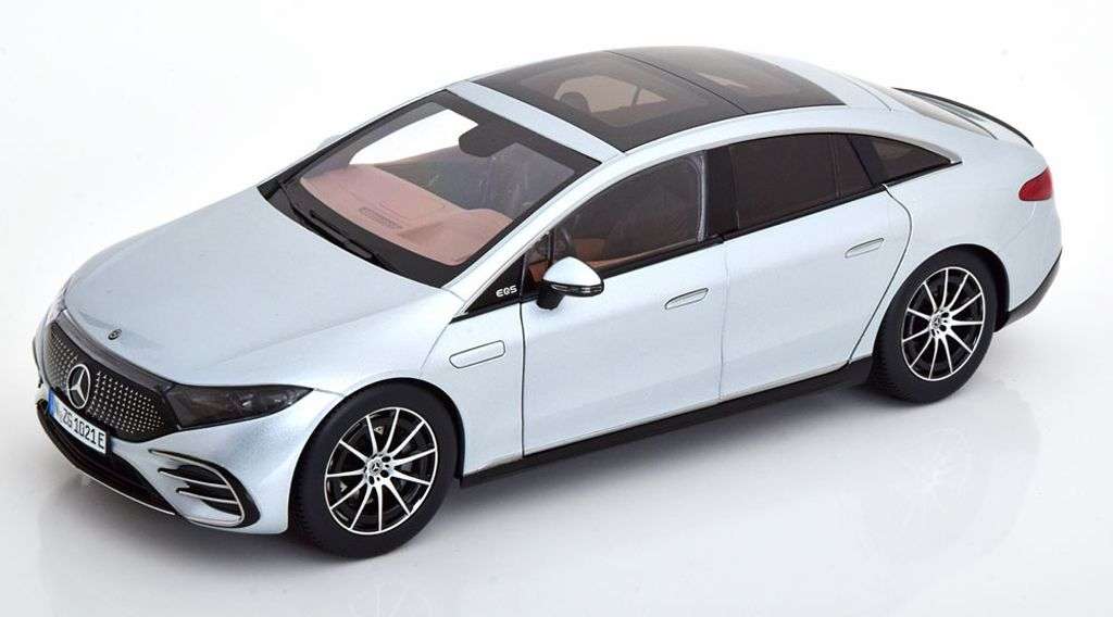 118 NZG Mercedes Benz EQS 2022