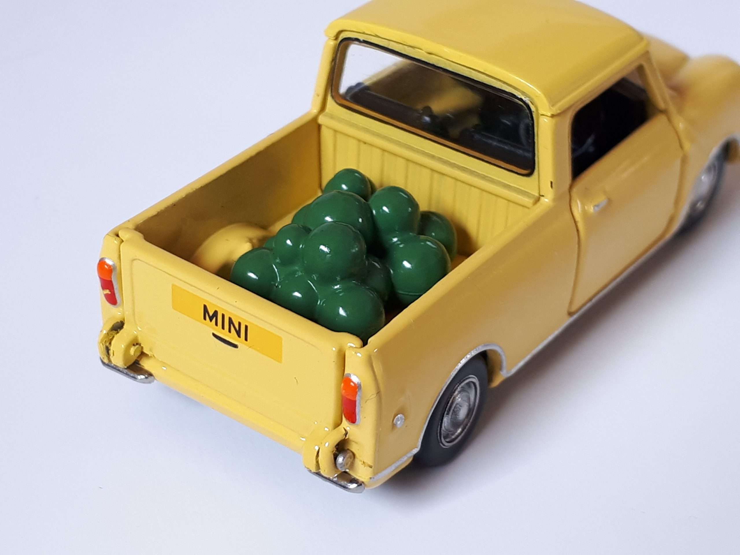 150 Tiny Mini Pick Up 4 150 Tiny Mini Pick Up 4