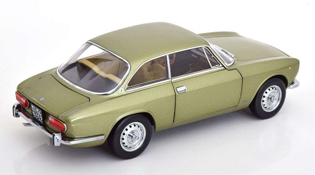 18norev Alfa Romeo 2000 GTV 1973 2 18norev Alfa Romeo 2000 GTV 1973 2