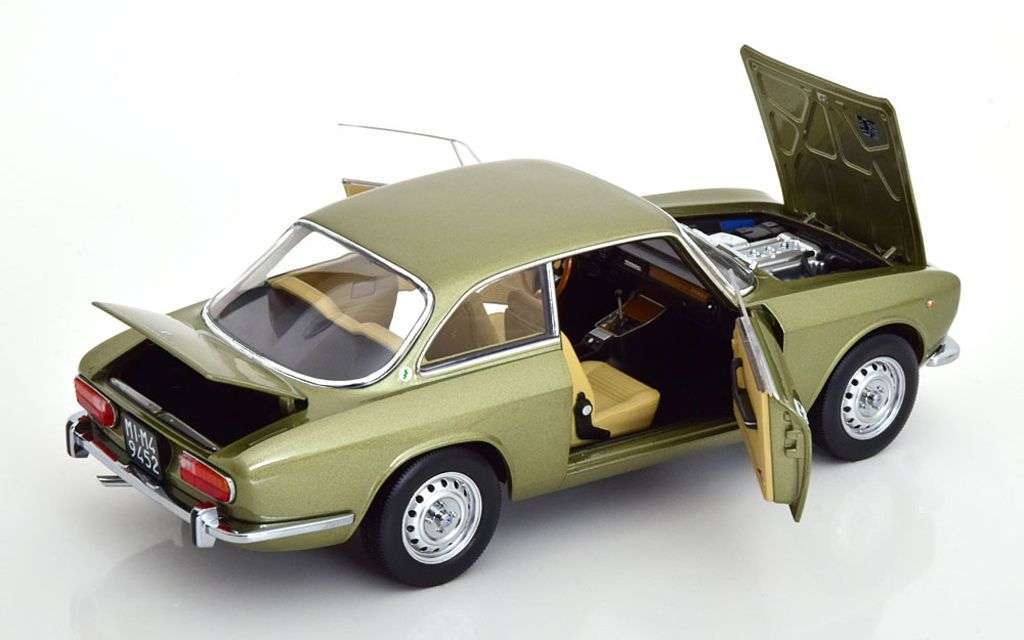 18norev Alfa Romeo 2000 GTV 1973 4 18norev Alfa Romeo 2000 GTV 1973 4