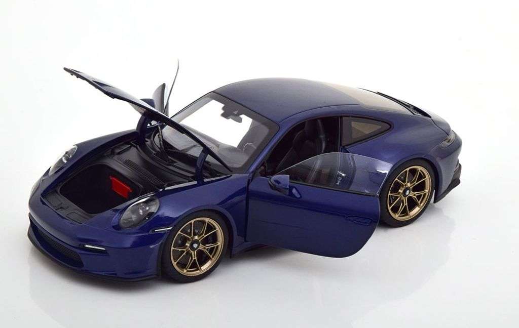 18norev Porsche 911.2 GT3 Touring 2021 3