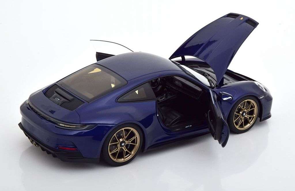 18norev Porsche 911.2 GT3 Touring 2021 4 18norev Porsche 911.2 GT3 Touring 2021 4