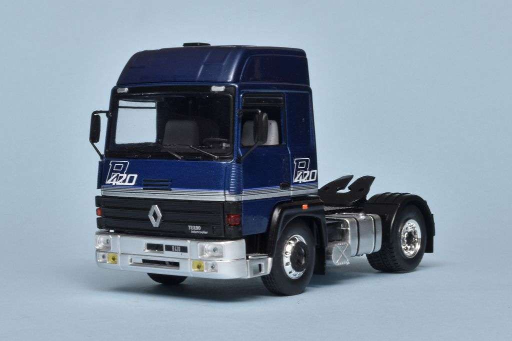 IXO Renault R420 1