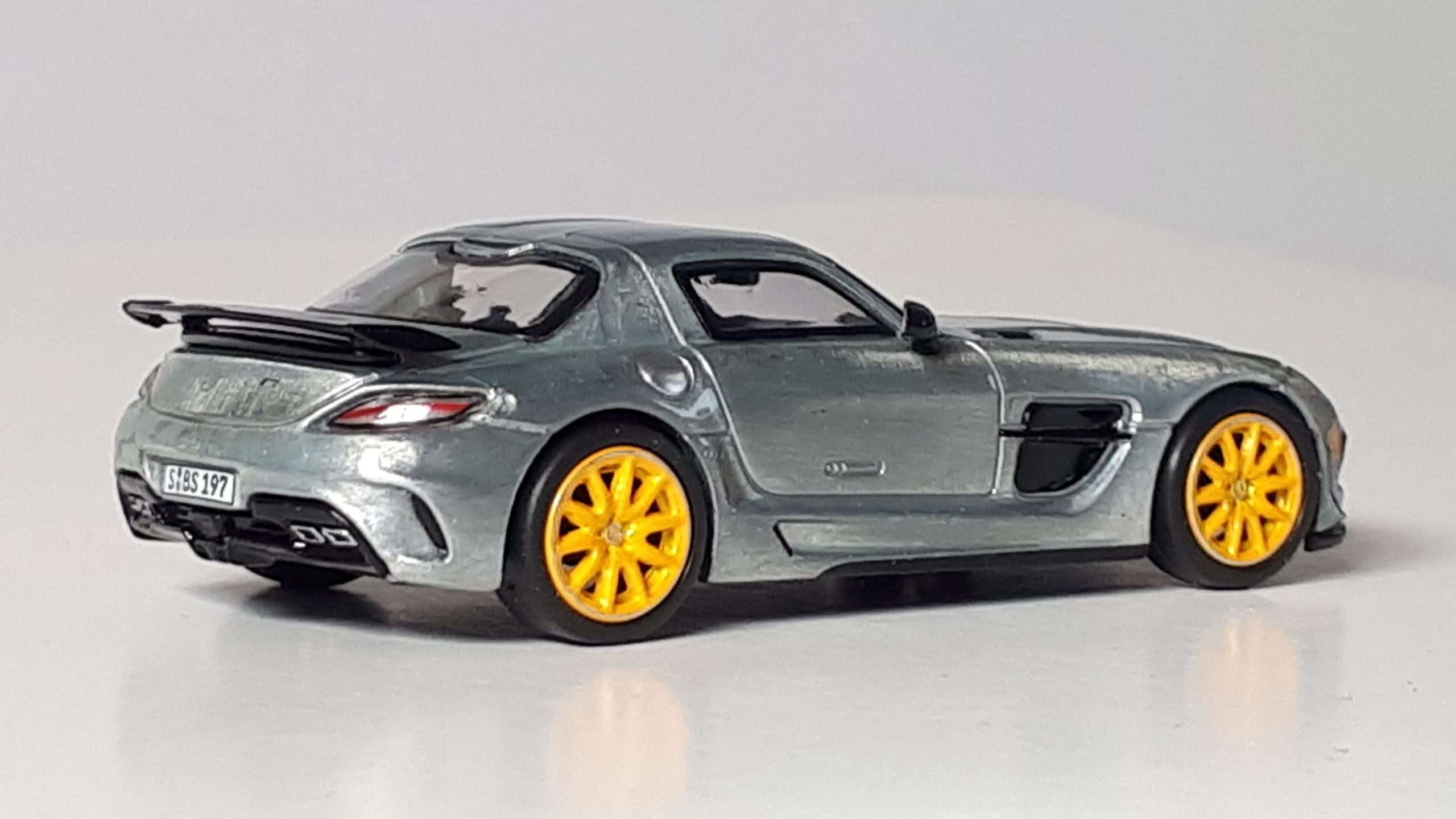 1;64 Tarmac Works Mercedes Benz SLS AMG Coupé Black Series 3 1;64 Tarmac Works Mercedes Benz SLS AMG Coupé Black Series 3