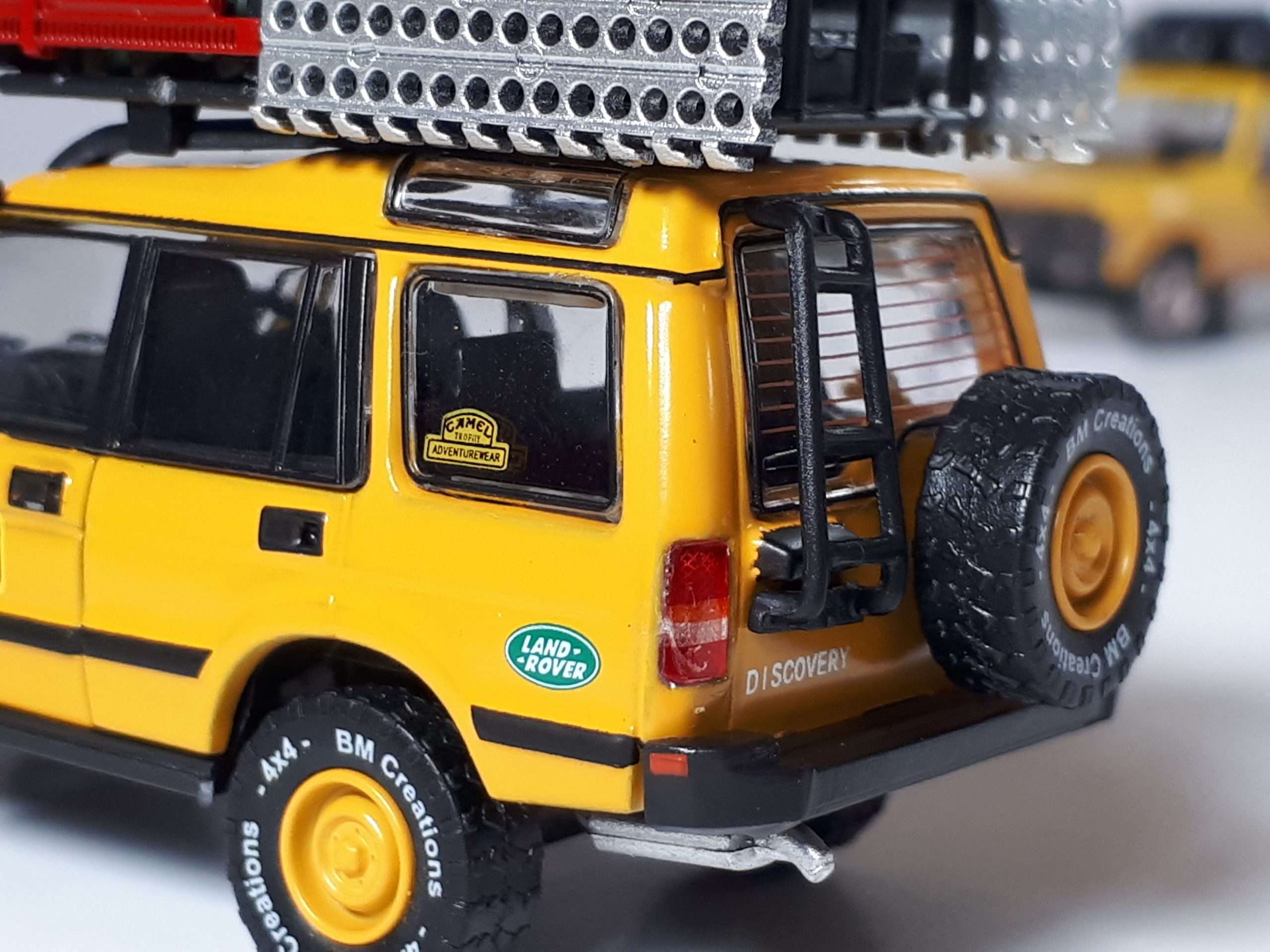 1;64 BM Creations Land Rover Discovery 4 1;64 BM Creations Land Rover Discovery 4