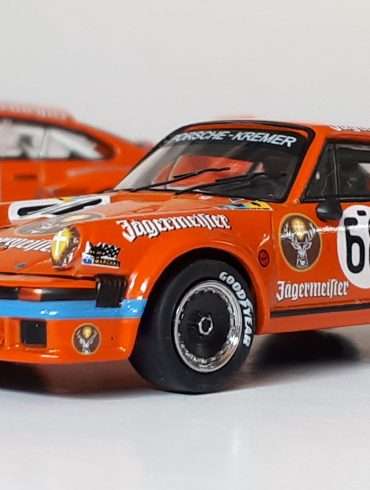 1;64 Tarmac Works Jägermeister Porsches 9