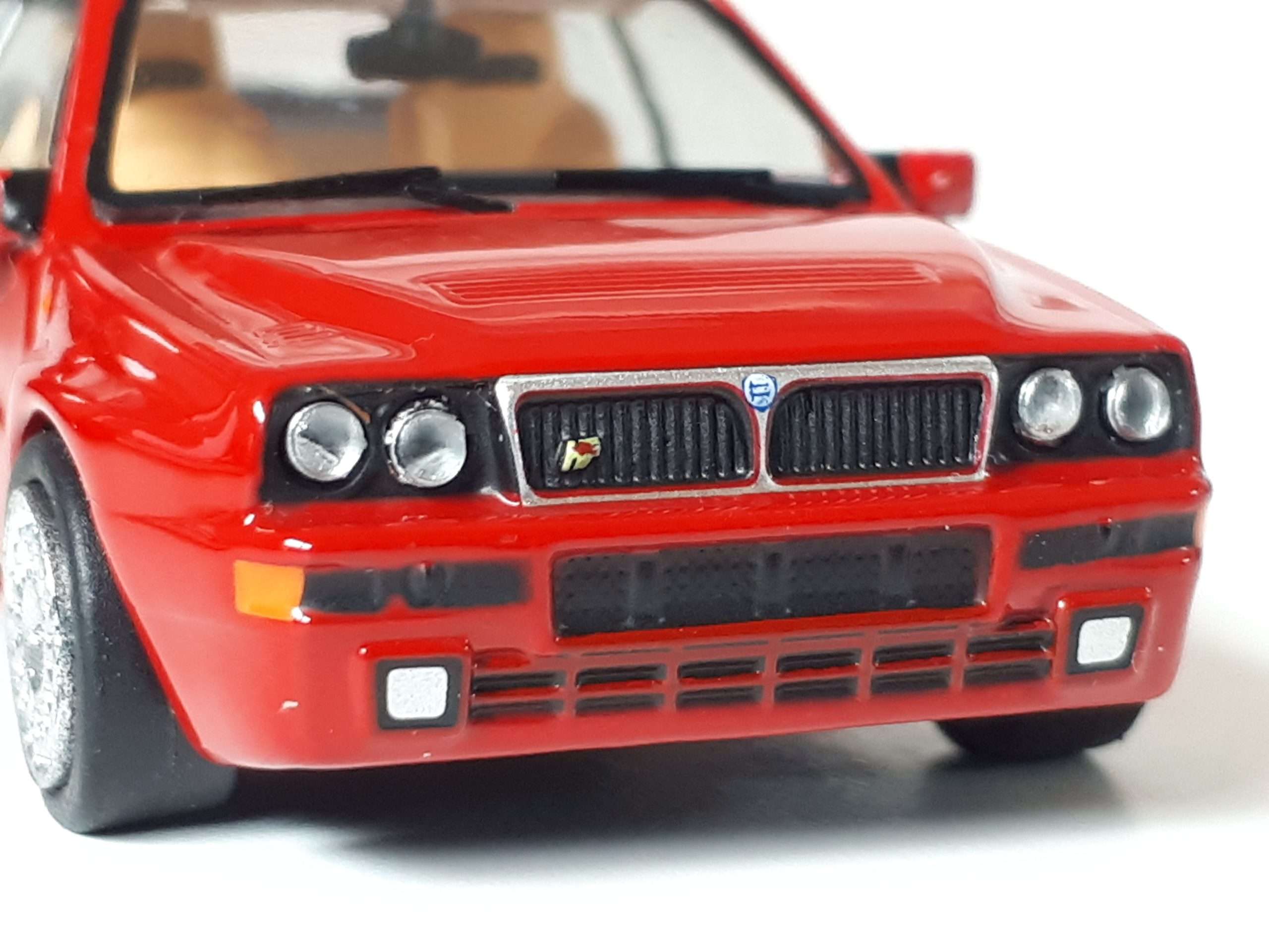 1;64 Tarmac Works Lancia Delta HF Integrale 4 1;64 Tarmac Works Lancia Delta HF Integrale 4