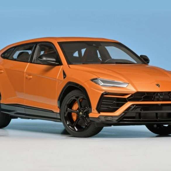 18AA Lambo Urus 2018 1