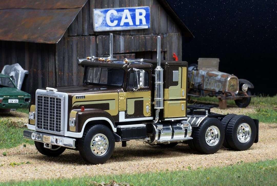 IXO International Transtar 4300