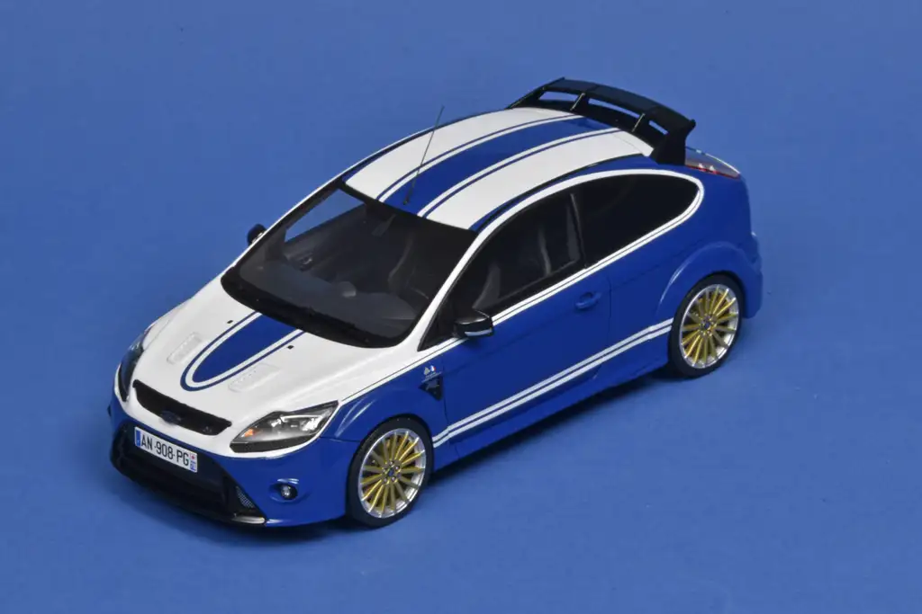 118 OttOmobile Ford Focus MK2 RS Le Mans (2010) hoog
