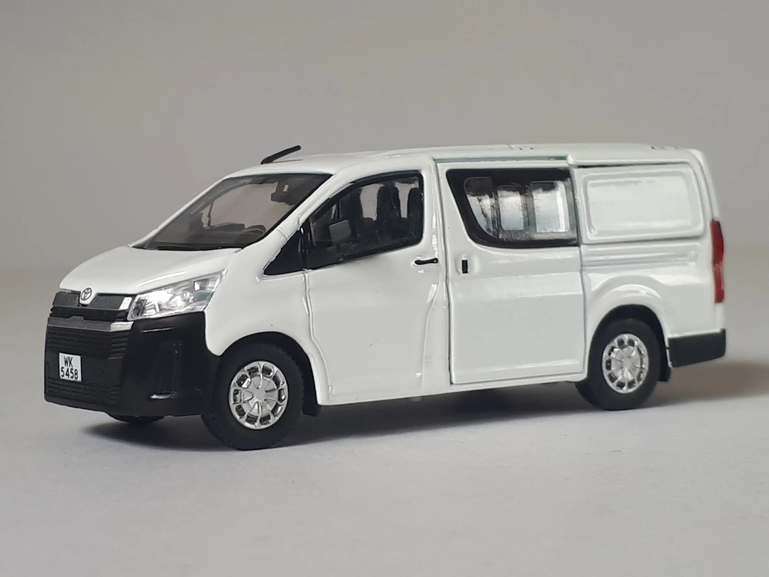 1;64 Tiny Toyota HiAce 1 1;64 Tiny Toyota HiAce 1