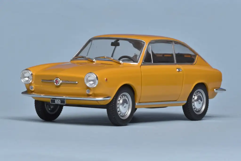 24WhiteB Fiat 850 Coupé 3 24WhiteB Fiat 850 Coupé 3