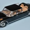118 KK Scale Mercedes Benz 600 Landaulet (1965) Elizabeth II + Kissinger
