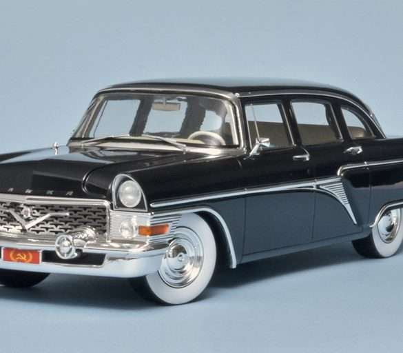 118 Toyways GAZ 13 Chaika (1959)