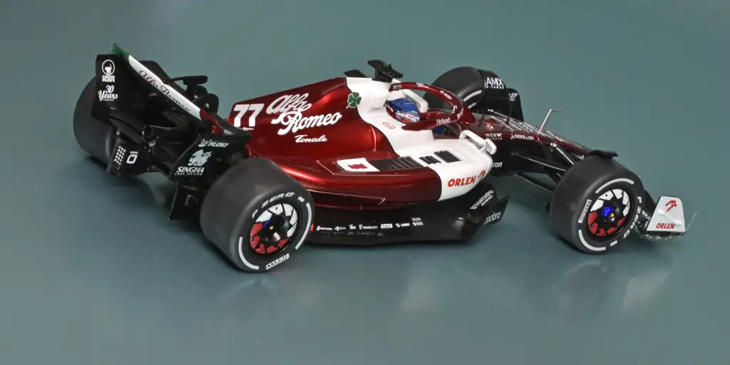 118 Solido Alfa Romeo C42 F1 (2022) Bottas GP Emilio Romagna achter 118 Solido Alfa Romeo C42 F1 (2022) Bottas GP Emilio Romagna achter