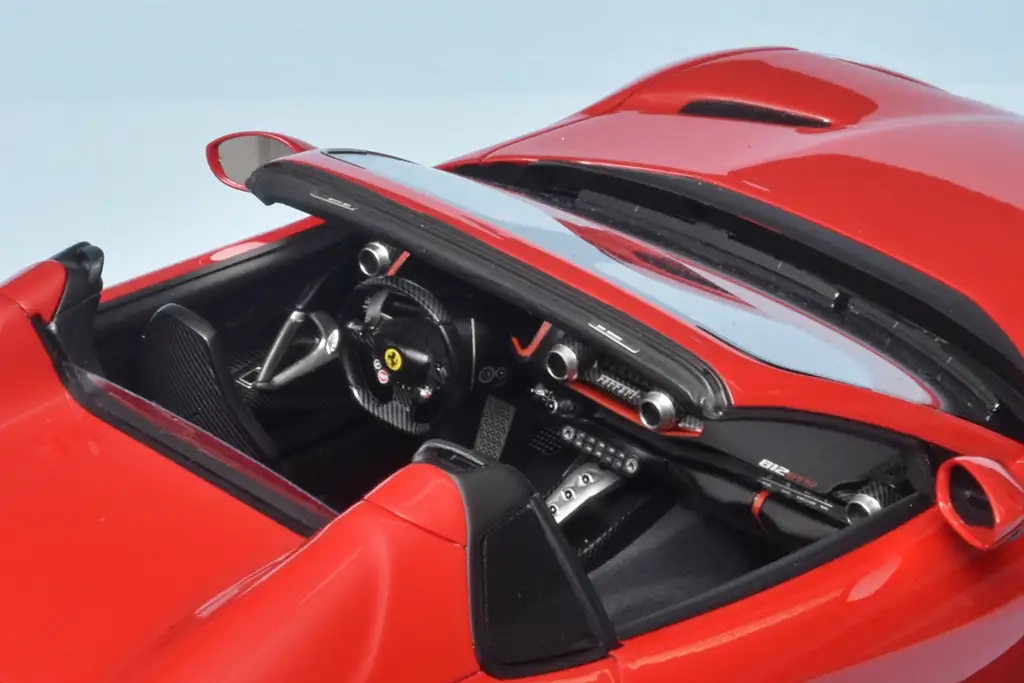 118 BBR Ferrari 812 GTS (2019) interieur 118 BBR Ferrari 812 GTS (2019) interieur