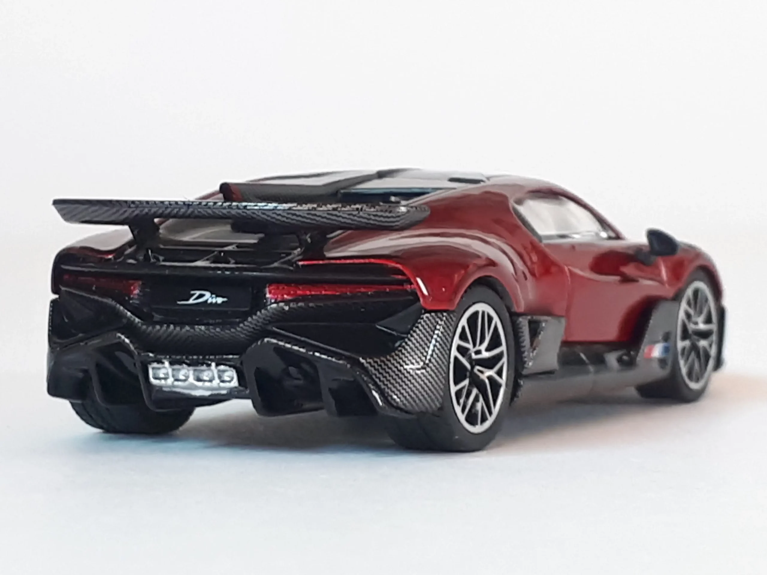 1;64 Mini GT Bugatti Divo 2 1;64 Mini GT Bugatti Divo 2
