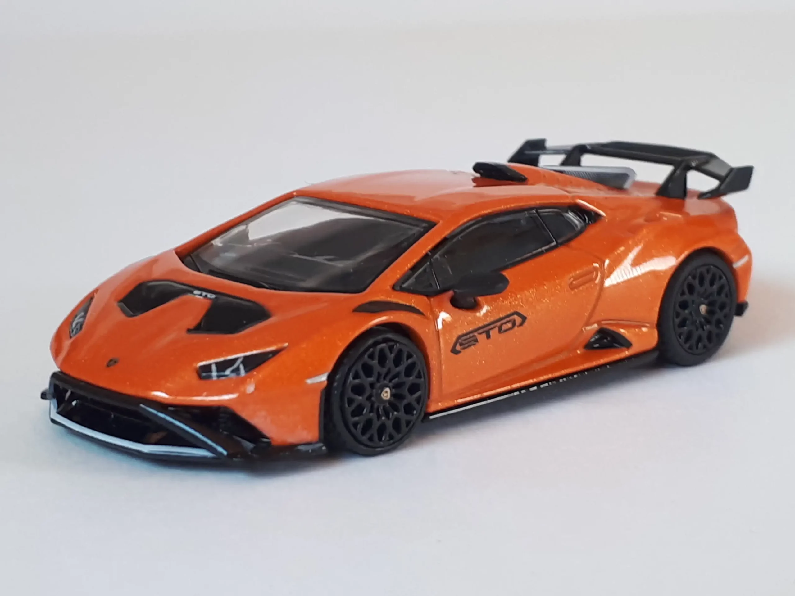 1;64 Mini GT Lamborghini Huracán STO 1 1;64 Mini GT Lamborghini Huracán STO 1