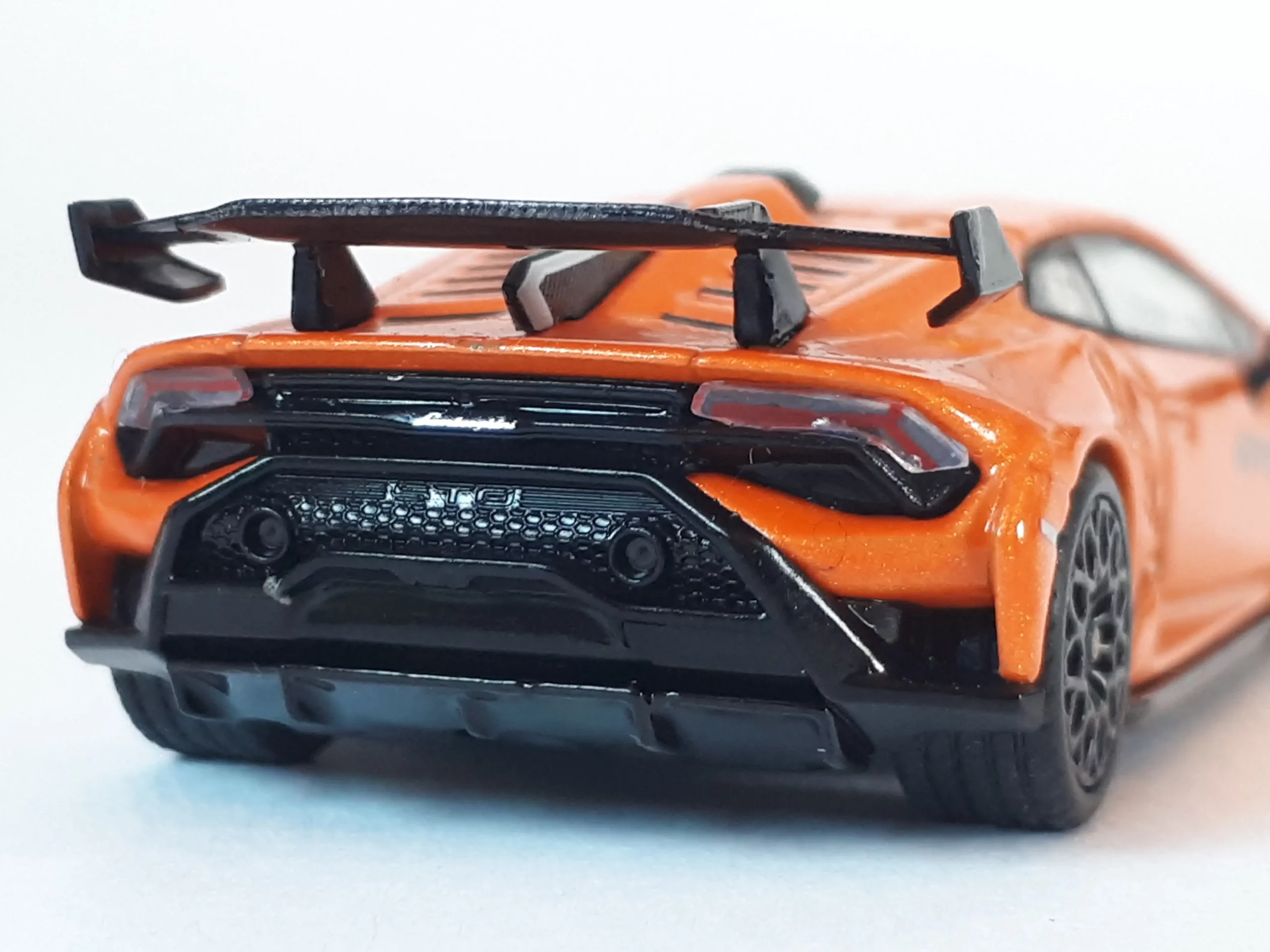 1;64 Mini GT Lamborghini Huracán STO 5 1;64 Mini GT Lamborghini Huracán STO 5