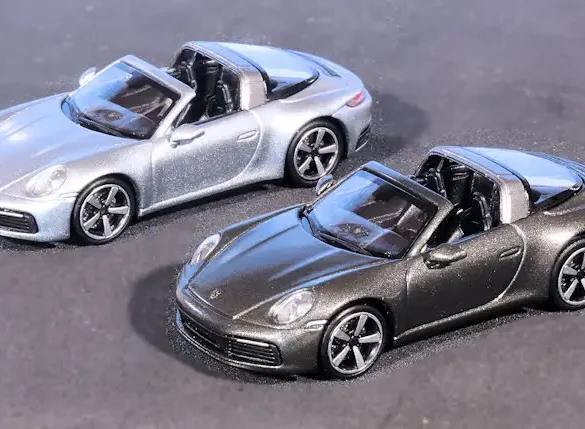 INT.Minichamps 87.Porsche 911 (991) Targa(1)