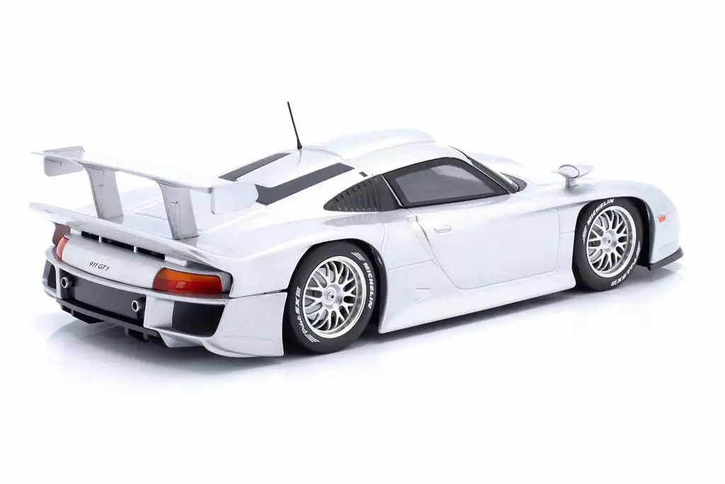 18Werk83 Porsche 911 GT1 civiel 2 18Werk83 Porsche 911 GT1 civiel 2